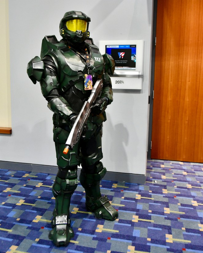 Master Chief in the Hallway