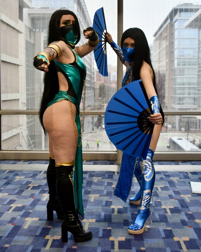 Mortal Kombat Jade and Kitana Ready for Battle 1