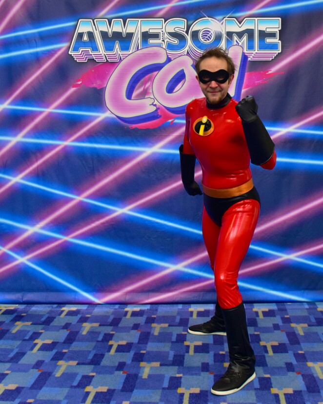 Mr. Incredible In Front of Lasers 1