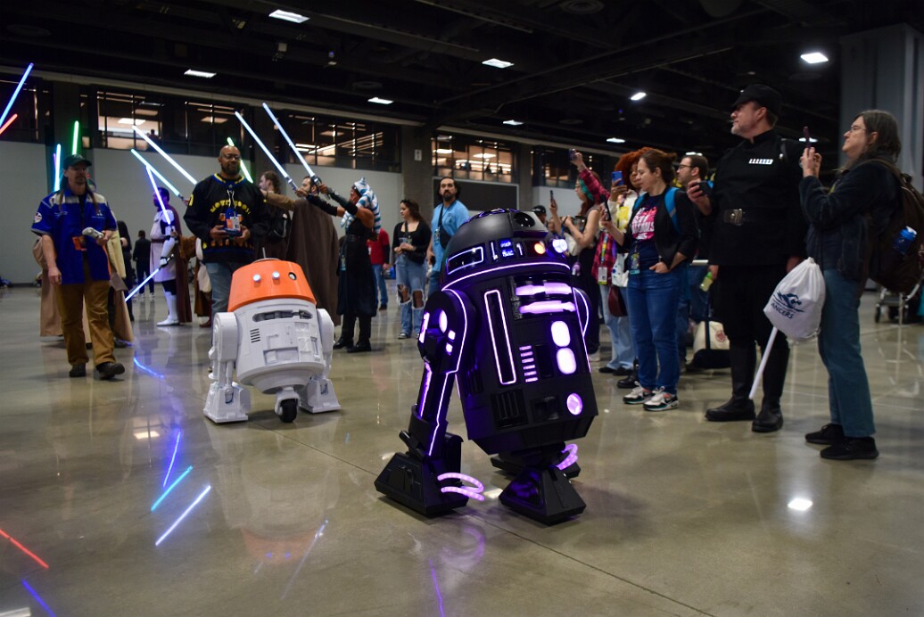 Astromech Droids Bringing Up the Rear 2