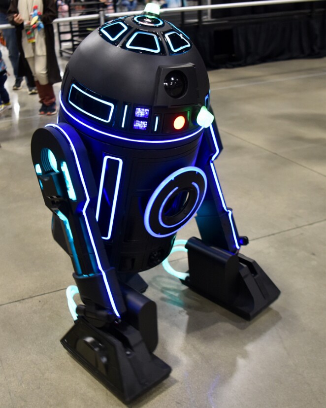 Rave Light Astromech Droid 2