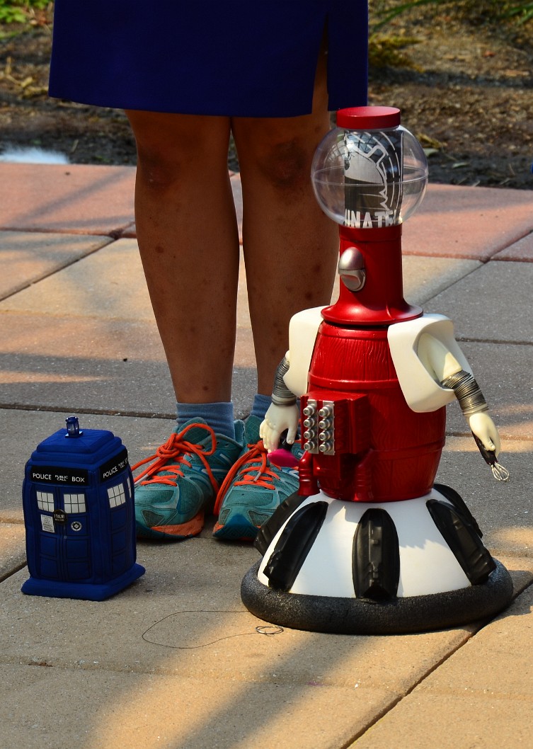 Tiniest TARDIS Next to a Robot Tiniest TARDIS Next to a Robot