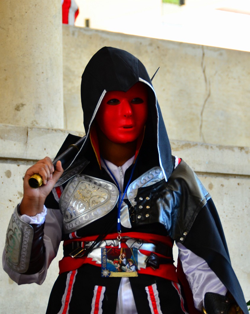 Red Mask and Black Hood-001 Red Mask and Black Hood-001