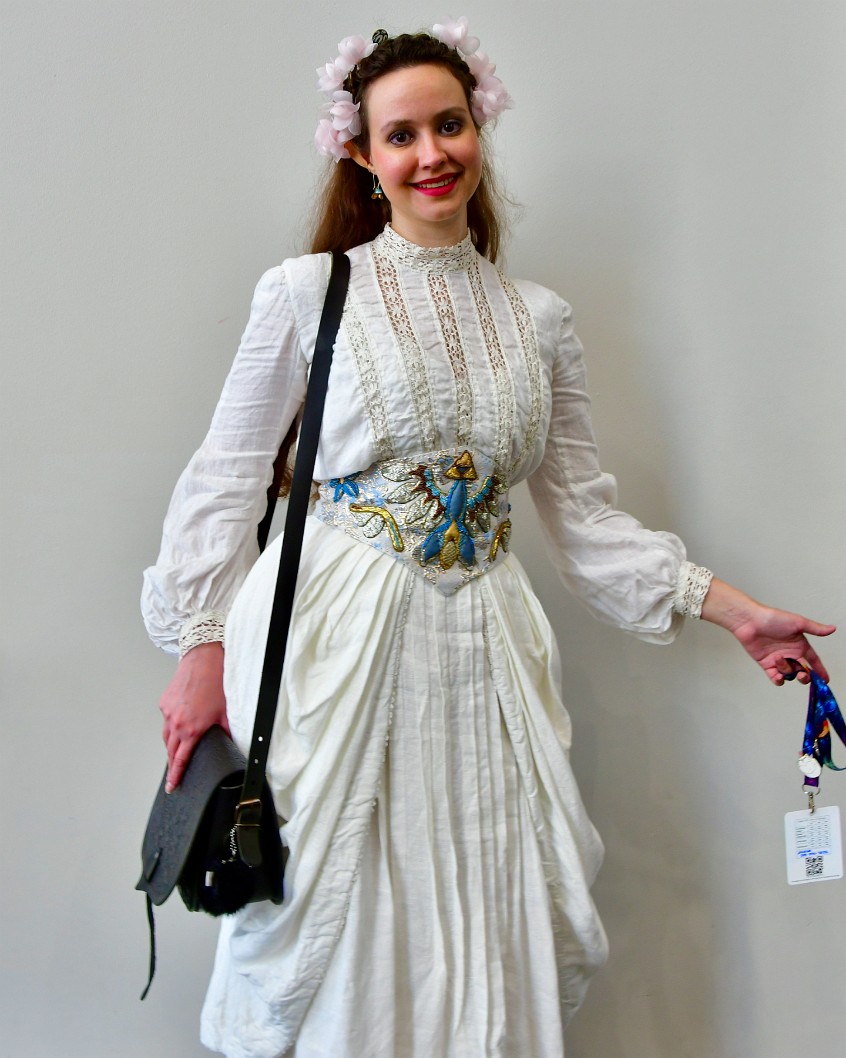 Amazing Princess Zelda in Edwardian Style Dress 2