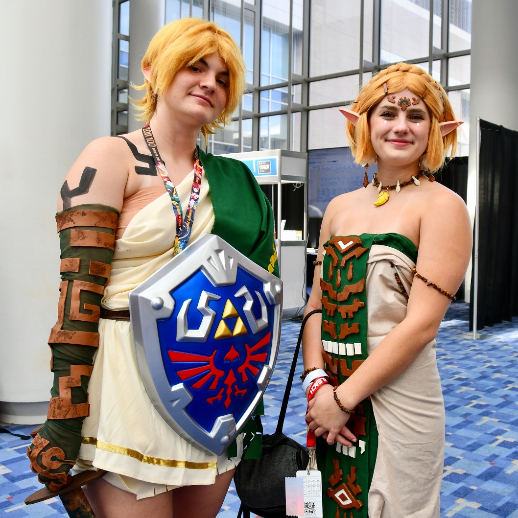 Link and Princess Zelda Smiling Together 2